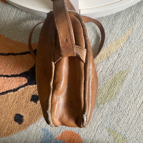 70s/80s I Old Brown Fine Leather Shoulder Bag I Long Island, NY - Picture 8 of 16